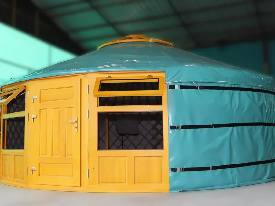 A 19t yurt with 2 front windows (Yurt #23347)