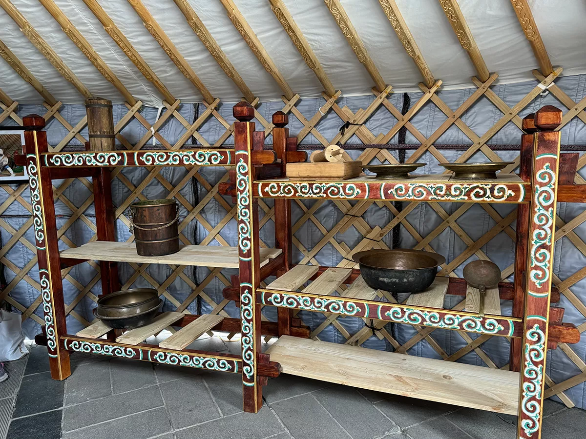 Yurt exhibition - furniture and artifacts (11)