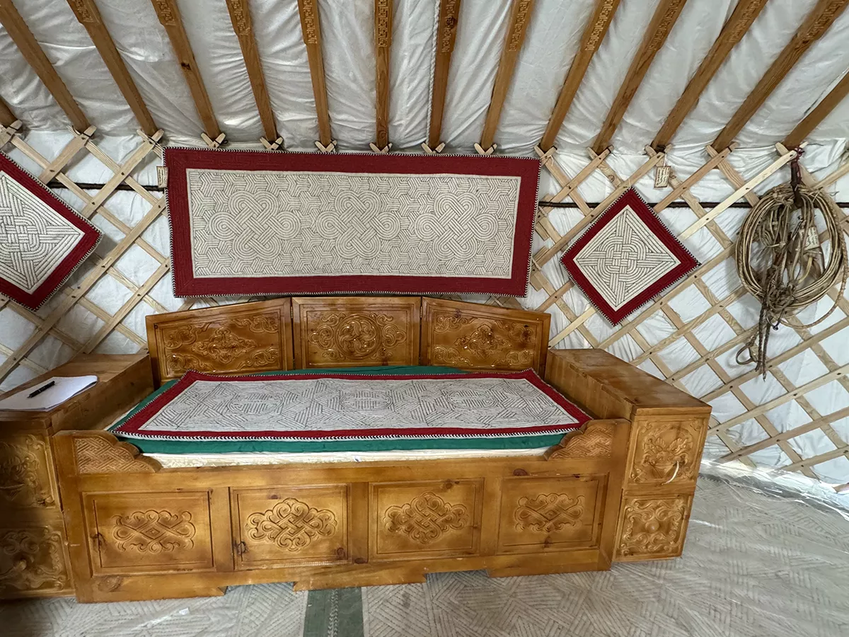 Yurt exhibition - furniture and artifacts (4)