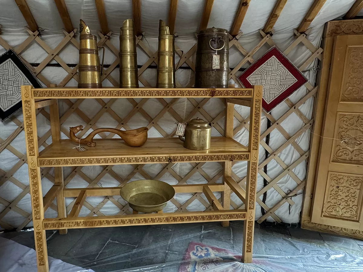 Yurt exhibition - furniture and artifacts (6)
